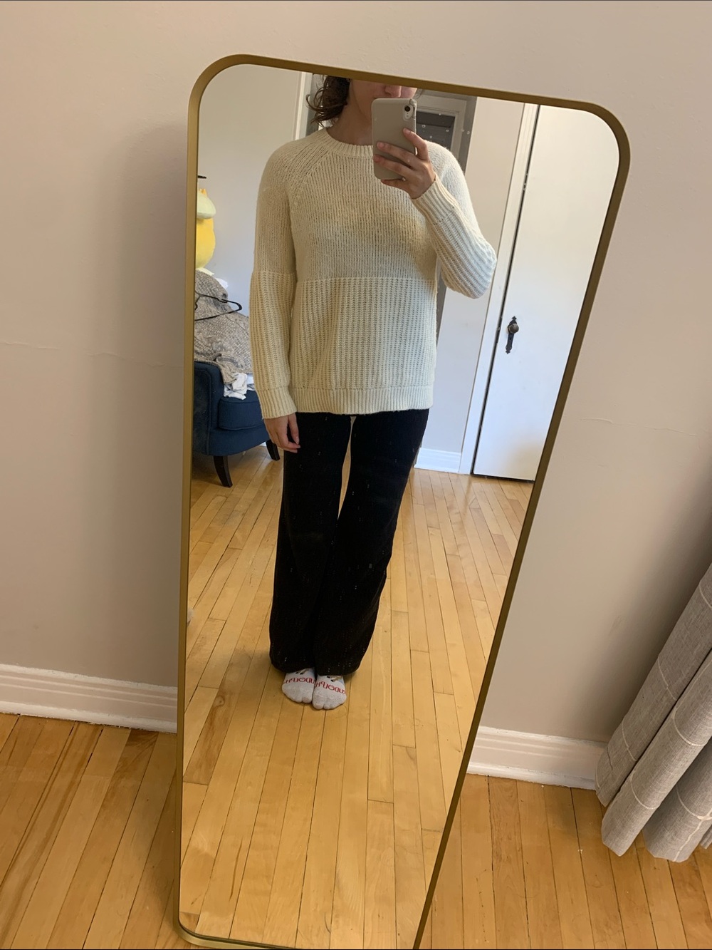 Banana Republic Cream  Knit Crewneck Sweater
